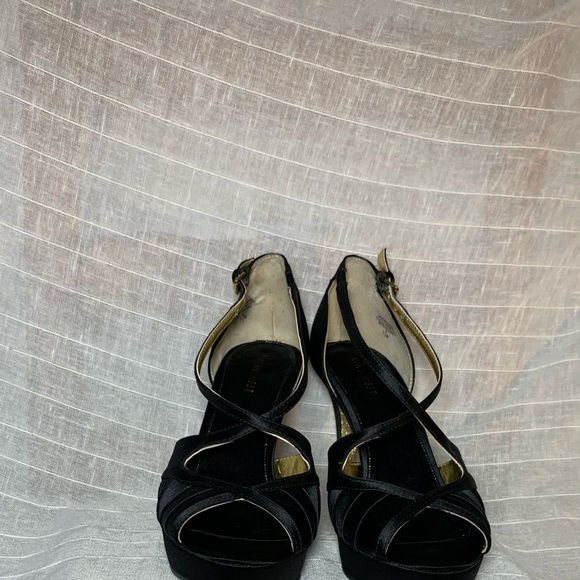 Michaelangelo Formal Satin peep toe pumps - Picture 5 of 11
